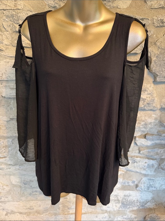 Maurices Tops - Black Cold-Shoulder Women’s Top